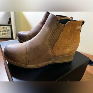 SOREL Evie Pull-On Chelsea Boot